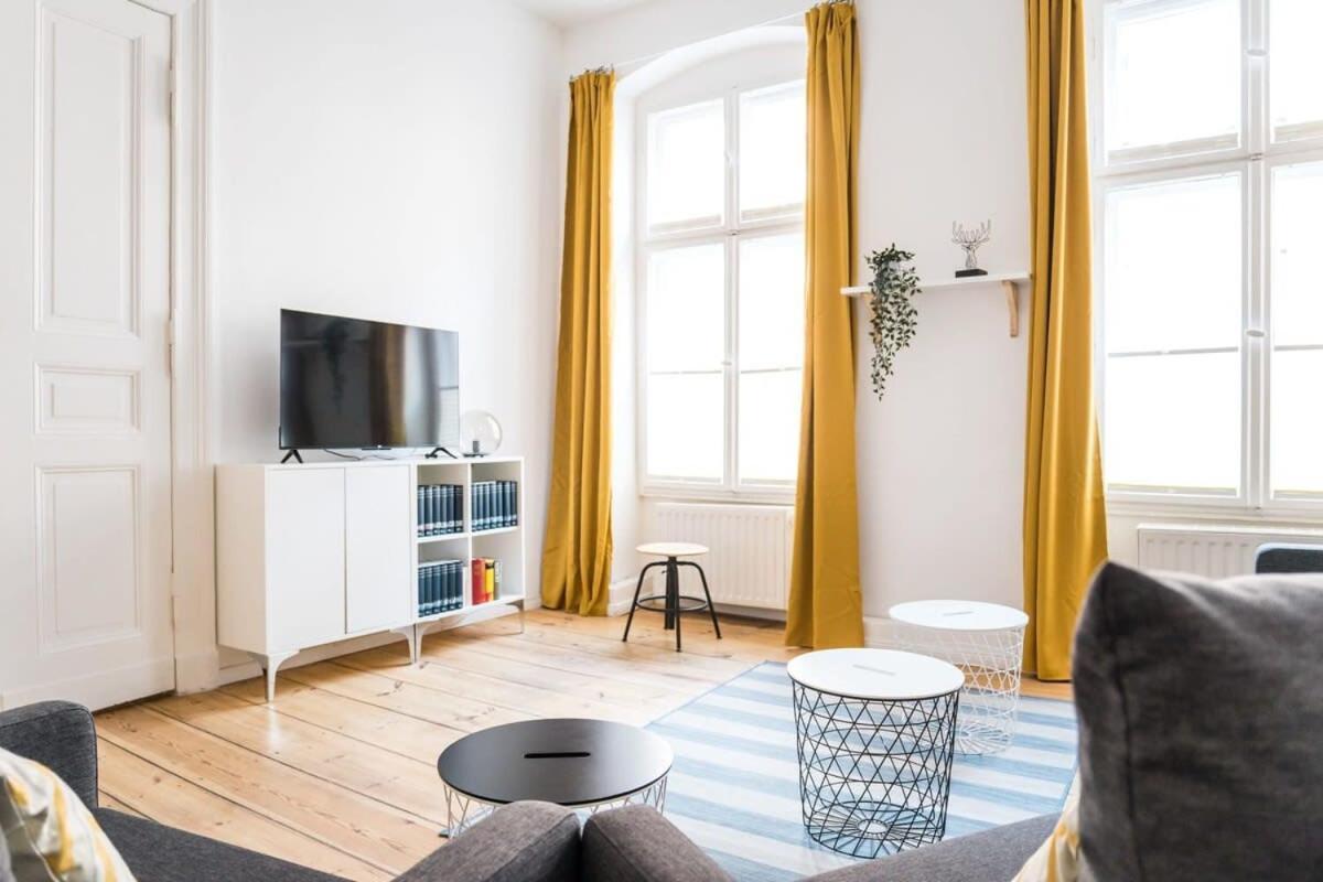 At Rosenthaler Platz Appartement